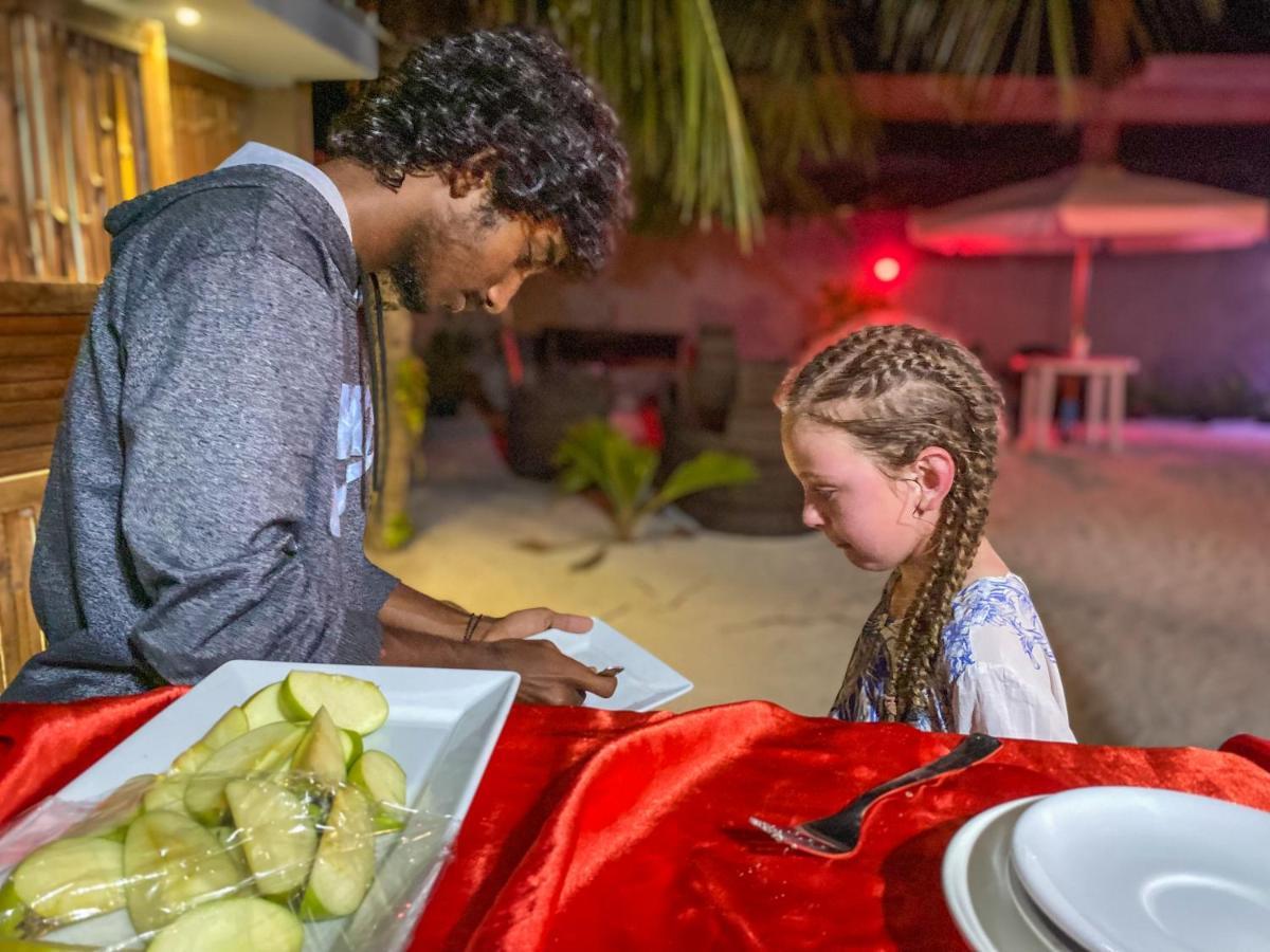 Leisure Inn Guest House Bodufolhudhoo Extérieur photo